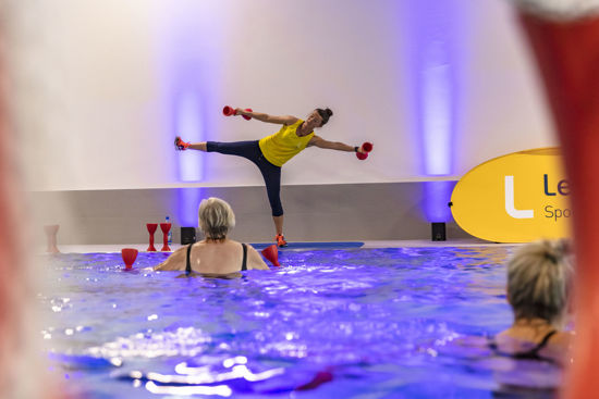 Gruppe beim Aqua-Intervall
